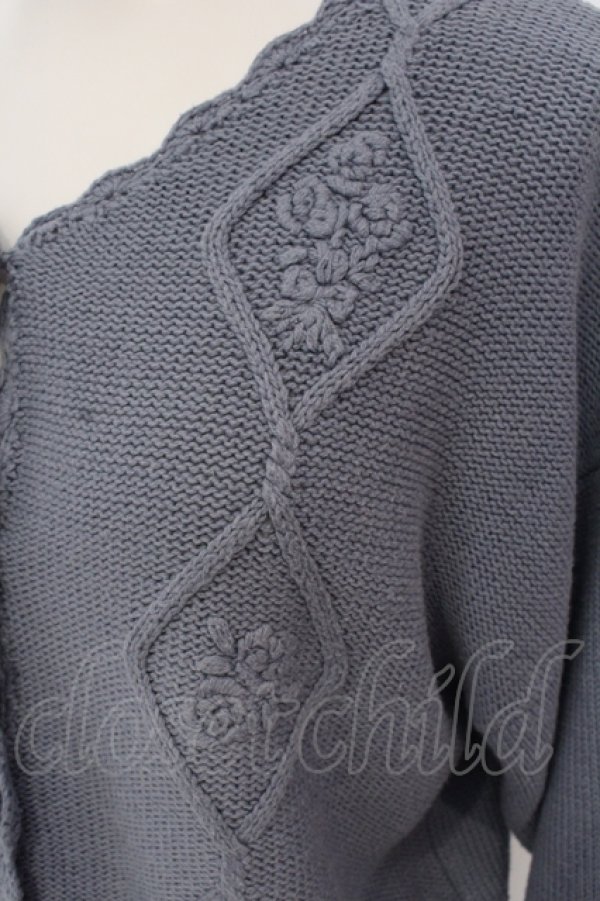 画像2: FA（Fi.n.t） / 刺繍ニットカーディガン F ブルー O-25-05-20-040-LO-TO-OW-OS (2)