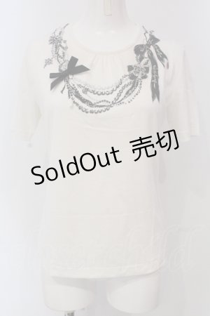 画像: INGEBORG / ネックレスプリントTシャツ 9 オフシロ O-25-05-22-073-LO-TS-IG-OS
