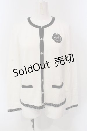 画像: INGEBORG / カメリアバイカラーカーディガン 9 シロ×クロ O-25-05-22-077-LO-TO-IG-OS