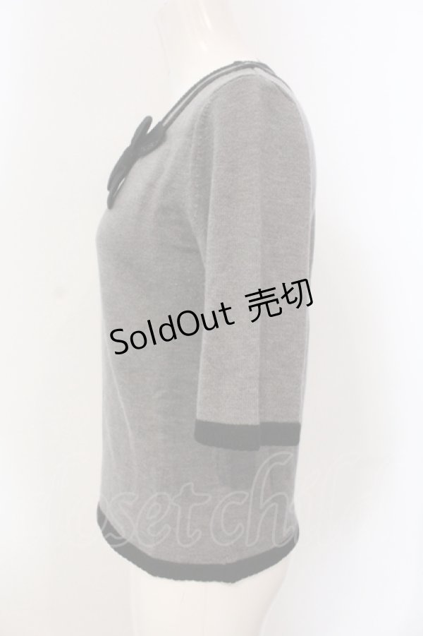 画像2: 【SALE】INGEBORG / リボンニットトップス 9 グレー×クロ O-25-05-22-087-LO-TO-IG-ZT400 (2)