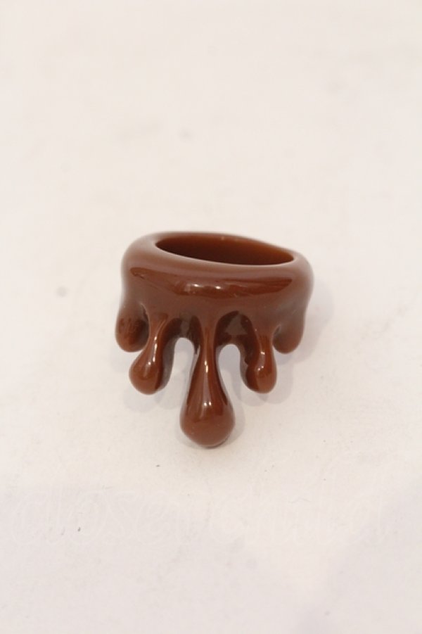 画像1: Q-pot. / チョコレートメルトリング 約12号 チョコ O-25-05-22-027-QP-AC-IG-OS (1)