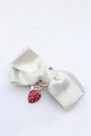 画像: axes femme / フレッシュベリーヘアクリップ  シャンパンベージュ O-25-05-23-022-AX-AC-OW-OS