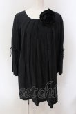 画像1: INGEBORG / コサージュつきフロッキーチュニック  クロ O-25-05-26-008-LO-TO-IG-ZI (1)