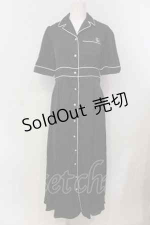 画像: EAT ME / オープンカラーマキシワンピース  クロ×シロ O-25-05-26-107-LO-OP-IG-ZS