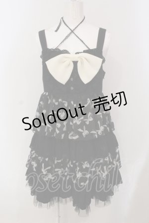 画像: ALGONQUINS / リボン柄ティアードワンピース F ブラック O-25-05-26-122-AL-OP-OW-ZS