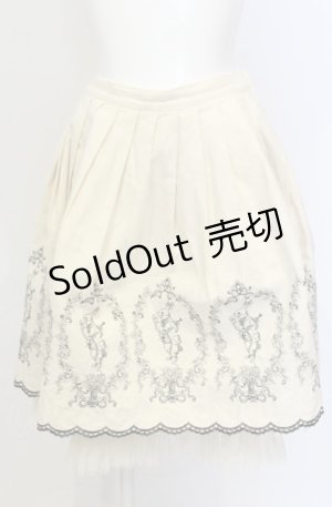 画像: Emily Temple cute / 時計うさぎ刺繍スカート  アイボリー O-25-05-28-102-ET-SK-IG-OS