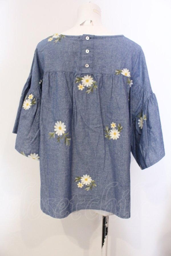 画像3: PINK HOUSE / ダンガリーマーガレット刺繍ブラウス  ブルー O-25-05-29-065-LO-BL-OW-ZT400 (3)