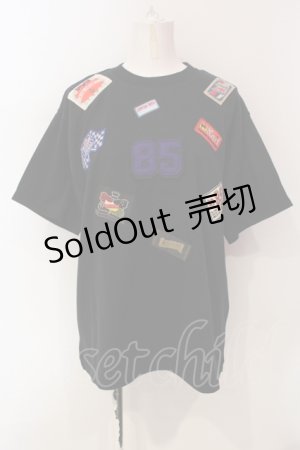 画像: Karl Helmut / ワッペンTシャツ M クロ O-25-05-31-040-EL-TO-OW-ZI
