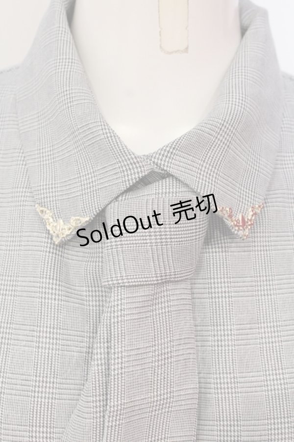 画像2: axes femme / チェック柄ネクタイ付きブラウス F グレー O-25-05-31-062-AX-BL-OW-OS (2)