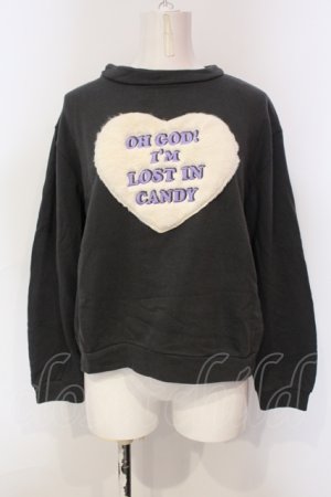 画像: Candy Stripper / LOST IN CANDYワッペントレーナー  チャコールグレー O-25-06-03-005-PU-TO-OW-OS