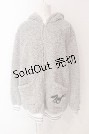 画像: NieR Clothing / 刺繍入りボアパーカー  グレー O-25-06-16-047-PU-TO-IG-ZT024