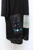 画像2: NieR Clothing / ポケット付きパッチワークプルオーバー【シエル】  ブラック O-25-06-16-018-PU-TO-IG-OS (2)