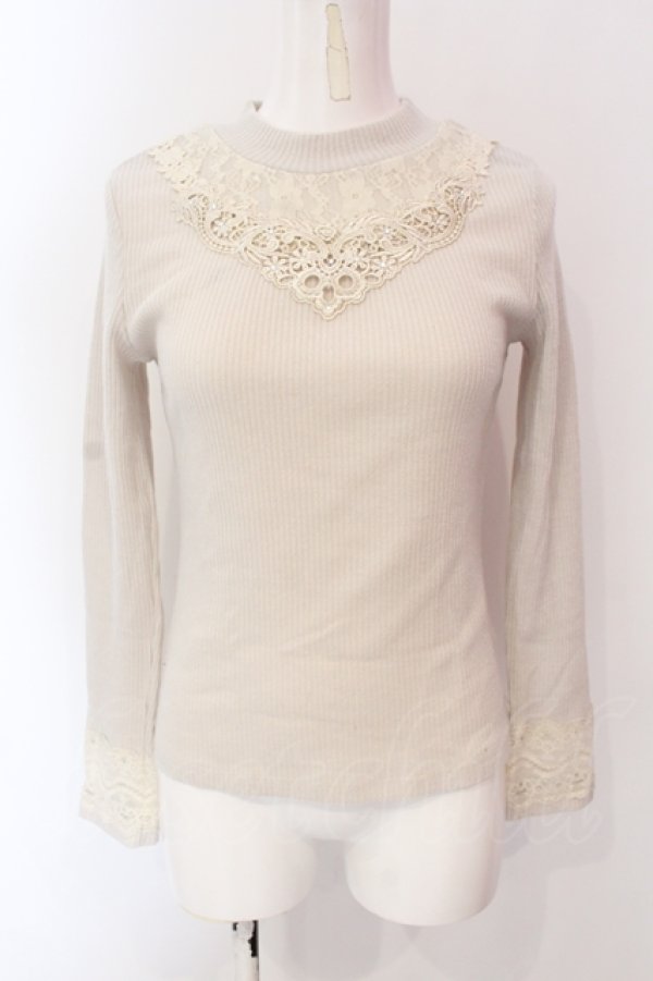画像1: axes femme / モチーフレースリブプルオーバー M シロ O-25-06-23-103-AX-TO-YM-ZT026 (1)