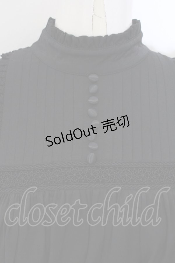 画像2: 星箱works / リリアンヌ姉妹 ロング丈ワンピース  クロ O-25-06-30-093-PU-OP-OW-OS (2)