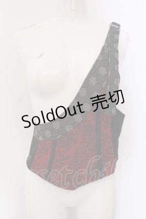 画像: Qutie Frash / 2022年 プレミアム黒炎ワンショルコルセット  レッド O-25-06-30-131-QU-SK-IG-ZI
