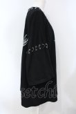 画像2: REFLEM / ピアスリング朔望半袖Tシャツ ブラック O-25-07-05-057-PU-TO-IG-ZY (2)