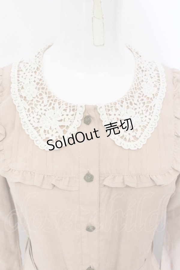 画像2: axes femme / レース襟ロングワンピース  ベージュ系 O-25-07-05-061-AX-OP-IG-OS (2)