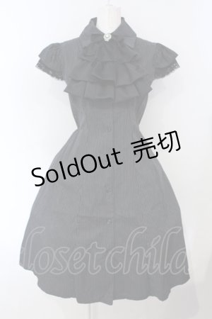 画像: MARBLE / フリルタイ付き ゴシック調ロングワンピース  ブラックストライプ O-25-07-05-014-GO-OP-IG-OS