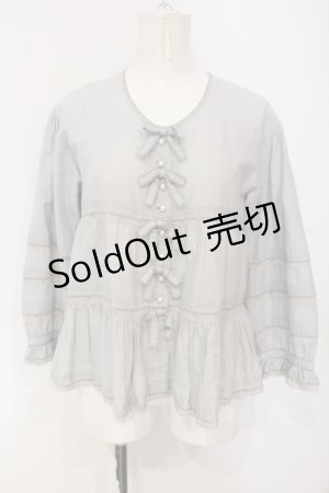 画像: WONDERFUL WORLD / タック段々ブラウス  グレー O-25-07-08-093-LO-BL-IG-ZI