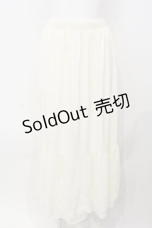 画像: axes femme / 繊細刺繍レースペチスカート F キナリ O-25-07-08-027-AX-SK-OW-OS