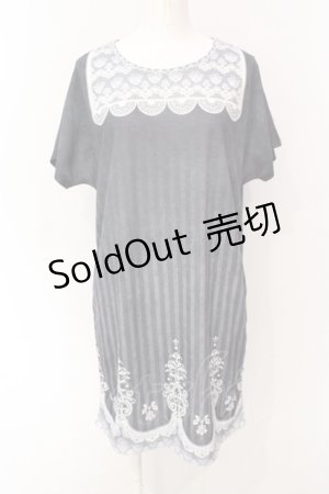 画像: abilletage / トロンプルイユTシャツワンピース(アンティークストライプ)  ブラック O-25-07-12-064-GO-OP-OW-OS