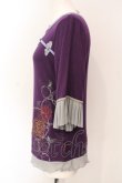 画像3: Ozz oneste / 紫陽花金魚刺繍プリーツ袖カットソー  パープル O-25-07-12-075-OO-TO-OW-ZI (3)