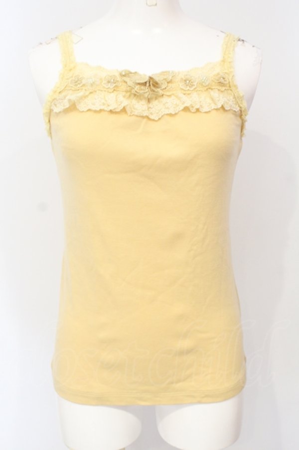 画像1: axes femme / フラワーバタフライモチーフレース配色キャミソール M イエロー O-25-07-14-071-AX-TO-IG-ZT508 (1)
