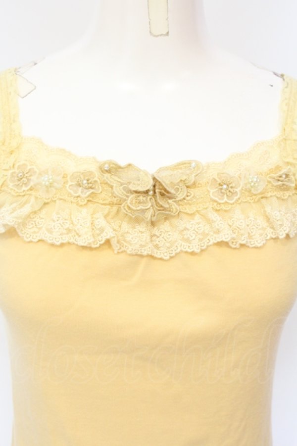 画像2: axes femme / フラワーバタフライモチーフレース配色キャミソール M イエロー O-25-07-14-071-AX-TO-IG-ZT508 (2)