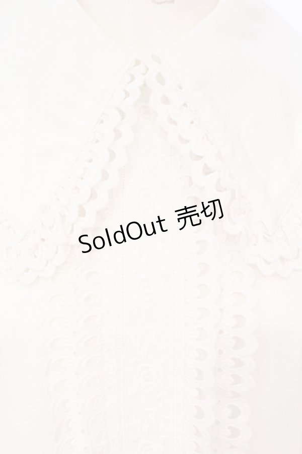 画像2: Moi-meme-Moitie / スカラップコットンレースパフ袖ブラウス 13号 ホワイト O-25-07-15-039-MO-BL-OW-OS (2)