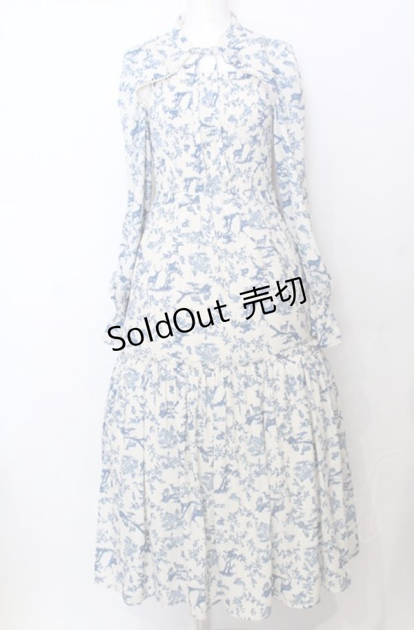 画像1: axes femme POETIQUE / トワルドジュイ風柄ワンピース  オフ×ブルー O-25-07-23-052-AX-OP-IG-OS (1)