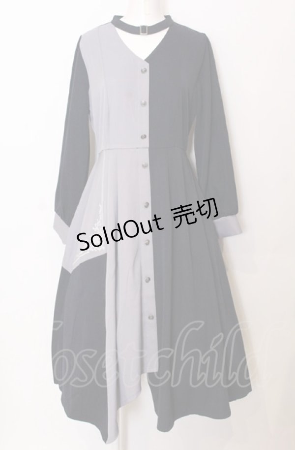 画像1: axes femme POETIQUE / チョーカー風バイカラーワンピース  ネイビー O-25-07-23-054-AX-OP-IG-OS (1)