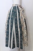 画像2: axes femme / オーナメント×花柄切替スカート  オフ×グリーン O-25-07-23-058-AX-SK-IG-ZT508 (2)