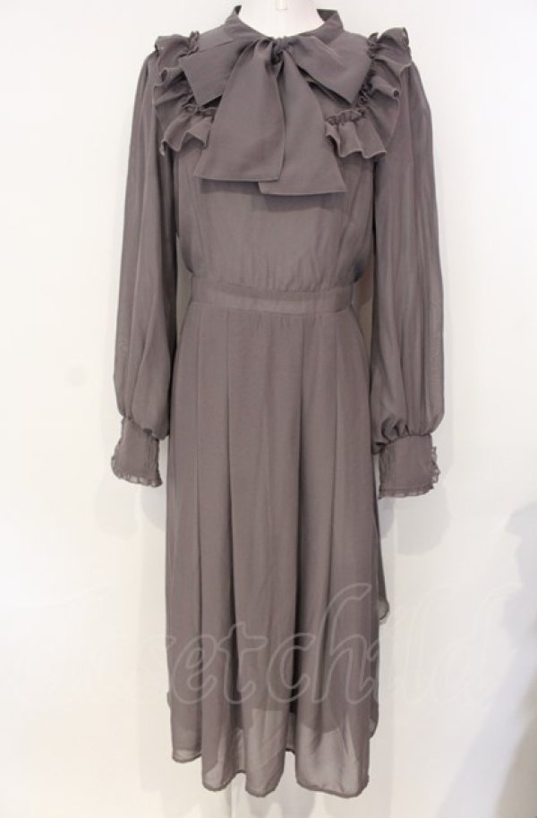 画像1: axes femme / ラッフルフリルシフォンワンピース グレー O-25-07-26-087-AX-OP-IG-ZT011 (1)