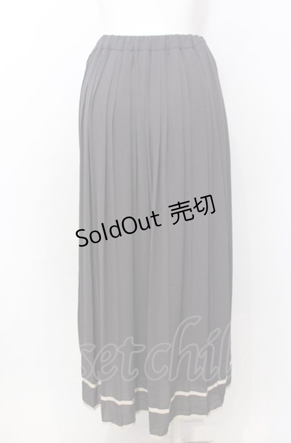 画像2: an another angelus / 裾ライン変形プリーツスカート F グレー O-25-07-27-016-CA-SK-OW-ZT027 (2)