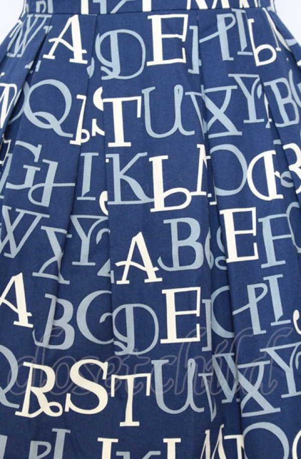 画像2: Jane Marple / アルファベットロゴのスクエアドレス M ネイビー O-25-07-27-028-JM-OP-OW-OS (2)