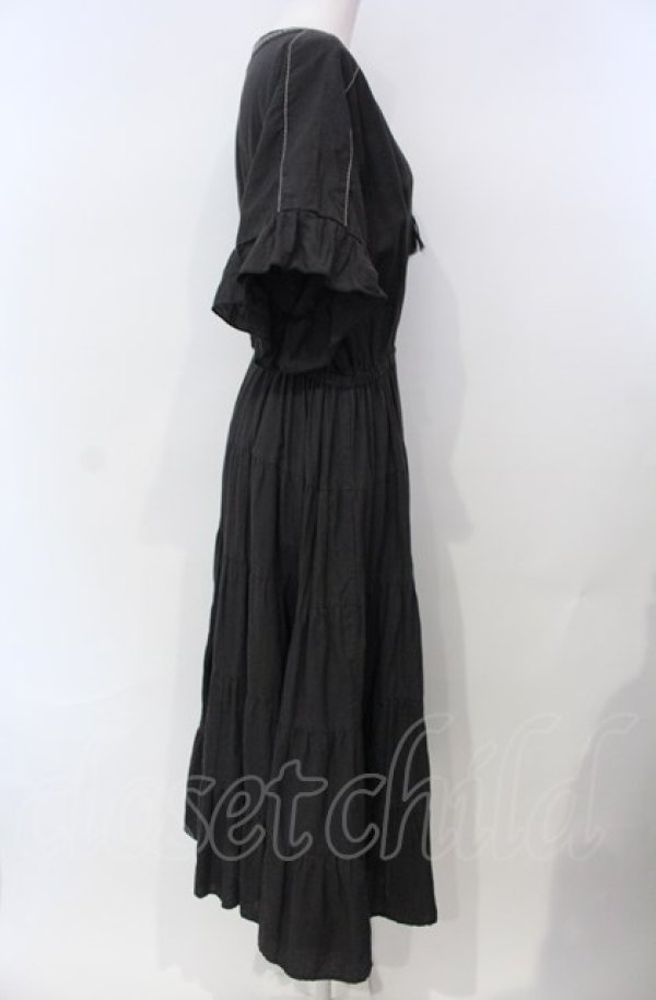 画像3: PINK HOUSE / フロント刺繍半袖ロングワンピース  クロ O-25-07-28-031-LO-OP-IG-ZI (3)