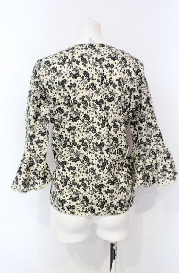 画像3: KANEKO ISAO / ローズブーケリボンプリントカットカーディガン  ベージュ O-25-07-28-080-EL-TO-IG-ZT381 (3)