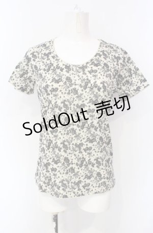 画像: KANEKO ISAO / ローズブーケリボンプリントTシャツ  生成り O-25-07-28-081-EL-TS-IG-OS