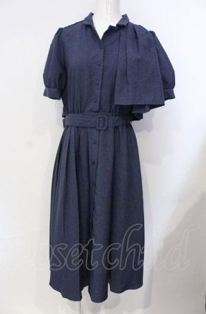 画像: axes femme / トレンチプリーツシャツワンピース  フネイビー×クロ O-25-07-29-079-AX-OP-IG-OS
