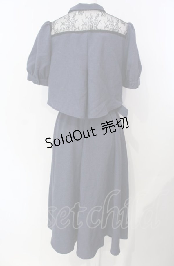 画像2: axes femme / トレンチプリーツシャツワンピース  フネイビー×クロ O-25-07-29-079-AX-OP-IG-OS (2)