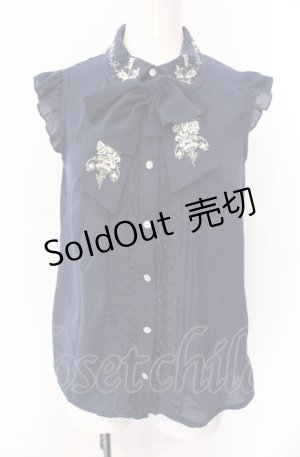 画像: axes femme / 刺繍リボンノースリーブブラウス  ネイビー O-25-07-29-109-AX-BL-IG-OS
