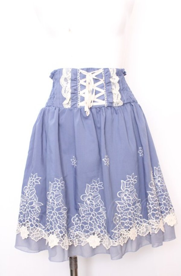 画像1: axes femme / 刺繍入りハイウエストスカート M ブルー O-25-07-31-051-AX-SK-OW-OS (1)