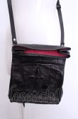 画像1: zerone-ゼローネ- / 十字架と羽ショルダーバッグ  ブラック O-25-07-31-1005-PU-BG-OW-OS (1)