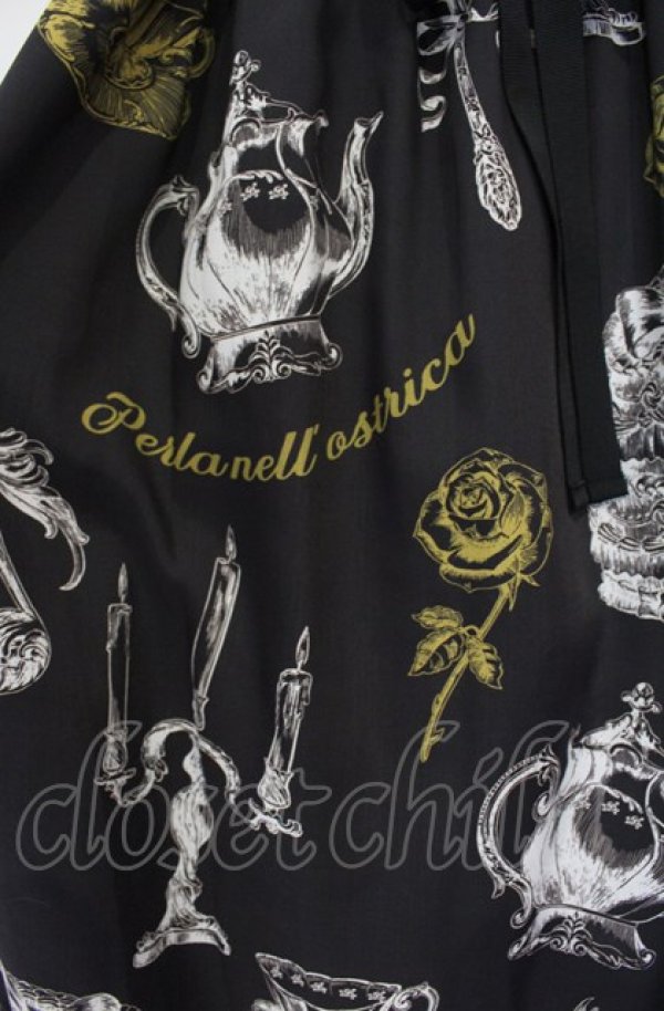 画像2: Perla nell' ostrica / Little banquet Jumper Skirt　ジャンパースカート  クロ O-25-07-31-1131-EL-OP-OW-OS (2)