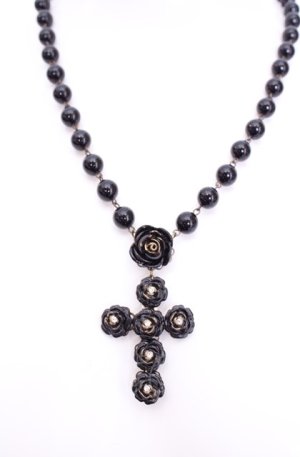 画像: hanakabeads / 黒薔薇クロスのネックレス  クロ O-25-07-31-1019-LO-AC-OW-OS