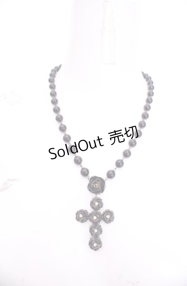画像2: hanakabeads / 黒薔薇クロスのネックレス  クロ O-25-07-31-1019-LO-AC-OW-ZT485-F003 (2)