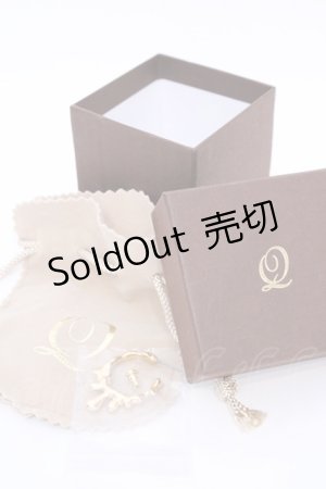 画像: Q-pot. / メルティーメルトフープピアス  ゴールド O-25-08-02-1018-QP-AC-YM-OS