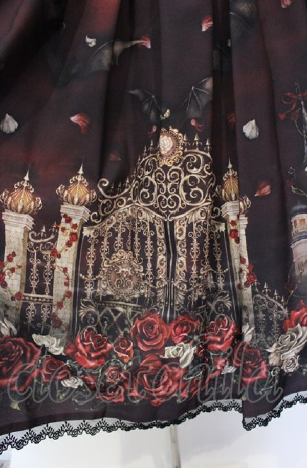 画像2: Enchantlic Enchantilly / 幻影薔薇城〜コウモリ公爵からの招待状〜ワンピース  赤い夜 O-25-08-02-008-LO-OP-OW-OS (2)