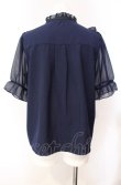 画像3: axes femme / ブローチ付ブラウス【ブローチ欠品】  ネイビー O-25-08-07-056-AX-BL-IG-OS (3)