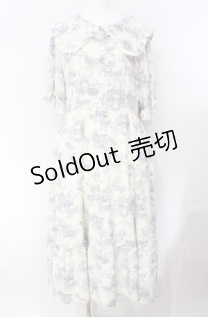 画像: m petit by misako / トワルドジュイワンピース 3L 生成り×ブルー系 O-25-08-07-016-LO-OP-IG-OS